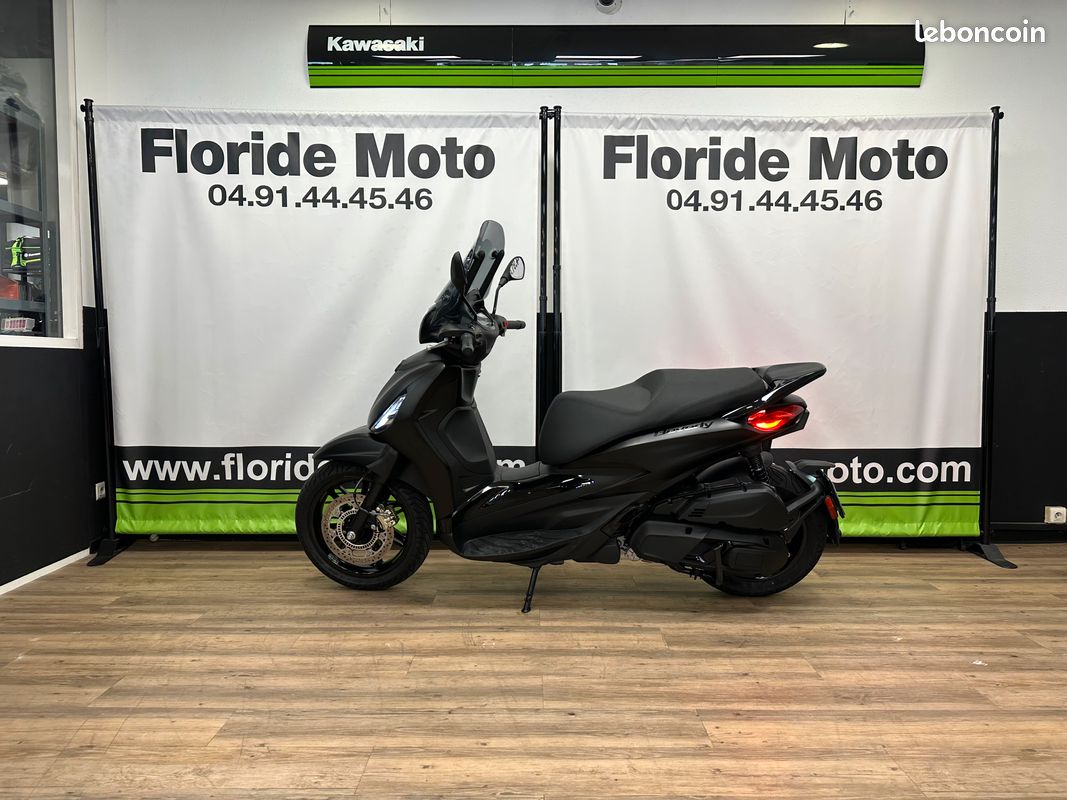 PIAGGIO 400 – Image 2