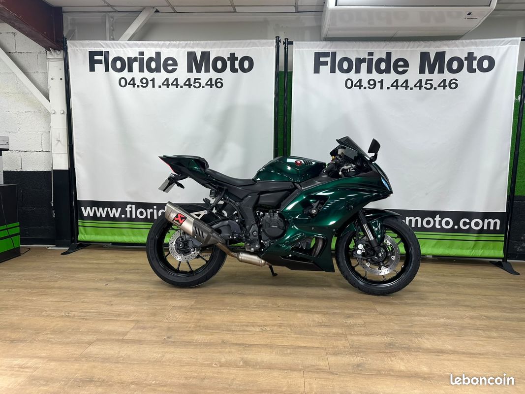 YZF R7